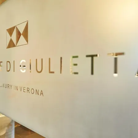 Le Suite Di Giulietta Verona Exterior photo
