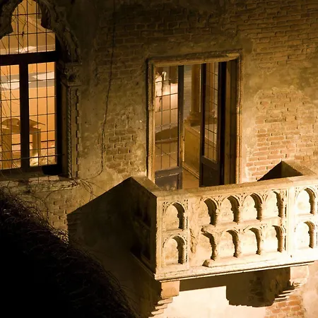 Le Suite Di Giulietta Verona Exterior photo